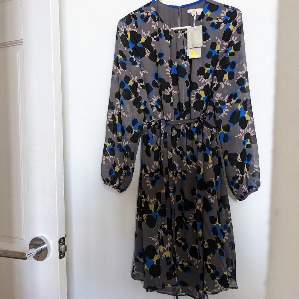 Boden sz 6 long sleeve ruffle dress
